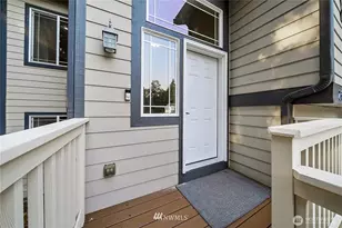 21305 110th St Ct E, Bonney Lake, WA 98391 - Photo 2