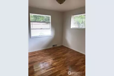 5518 25th Avenue NE, Seattle, WA 98105 - Photo 10