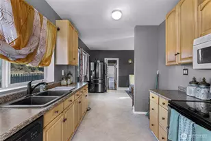 8225 Peace Pk Dr, Custer, WA 98240 - Photo 16