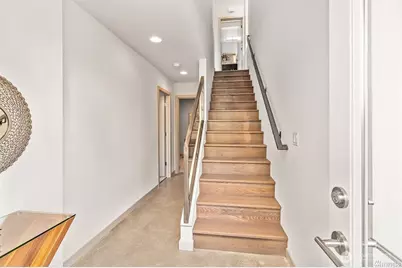 9515 8th Avenue NW #B, Seattle, WA 98117 - Photo 2