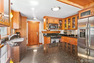 482 W Lake Samish Drive, Bellingham, WA 98229 - Photo 10
