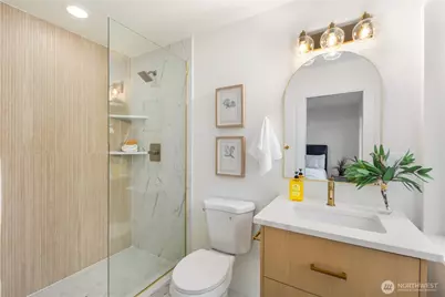 2518 36th Avenue W, Seattle, WA 98199 - Photo 18
