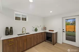2518 36th Ave W, Seattle, WA 98199 - Photo 22
