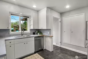 2010 Virginia Ave, Everett, WA 98201 - Photo 6