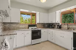 1335 N 180th St, Shoreline, WA 98133 - Photo 6