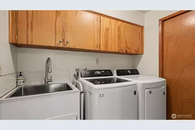 1335 N 180th Street, Shoreline, WA 98133 - Photo 16