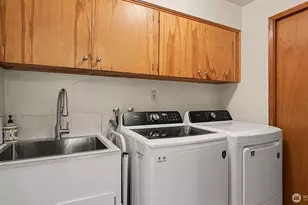 1335 N 180th St, Shoreline, WA 98133 - Photo 16