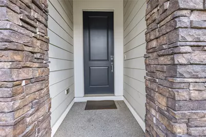 27066 Summit Park Way SE, Maple Valley, WA 98038 - Photo 2