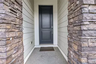 27066 Smt Pk Wy SE, Maple Valley, WA 98038 - Photo 2