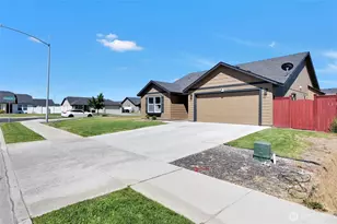 801 S Wilder St, Moses Lake, WA 98837 - Photo 4