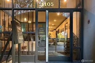 1105 Spring St, Seattle, WA 98104 - Photo 2