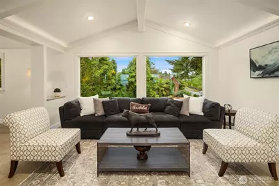 310 Skyline Drive, Edmonds, WA 98020 - Photo 6