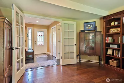 2130 Fairway Lane, Oak Harbor, WA 98277 - Photo 4