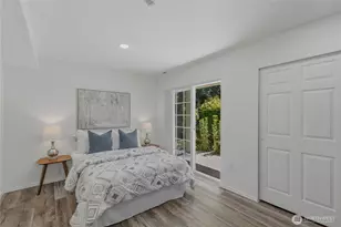 18585 NE 57th St, Redmond, WA 98052 - Photo 28