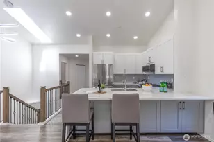 18585 NE 57th St, Redmond, WA 98052 - Photo 8