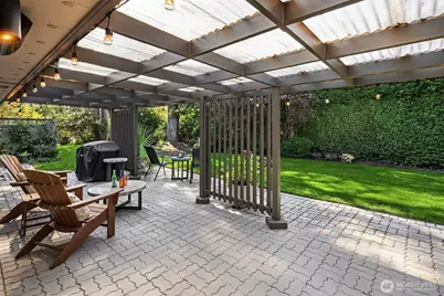 3001 Hunts Point Road, Bellevue, WA 98004 - Photo 28