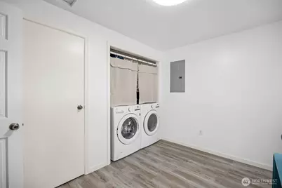 360 Kingsway W, Bremerton, WA 98312 - Photo 18