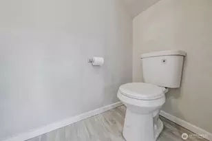 934 E 61st St, Tacoma, WA 98408 - Photo 14