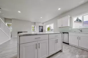 934 E 61st St, Tacoma, WA 98408 - Photo 10