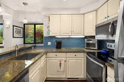 1024 5th Avenue S #C001, Edmonds, WA 98020 - Photo 16