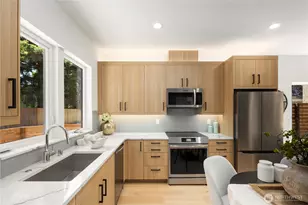 514 N 92nd St, Seattle, WA 98103 - Photo 6
