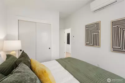 514 N 92nd Street, Seattle, WA 98103 - Photo 18