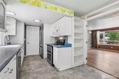 10809 SE 235th Street, Kent, WA 98031 - Photo 10