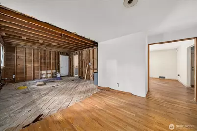 16030 33rd Avenue NE, Lake Forest Park, WA 98155 - Photo 6