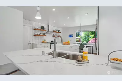 22010 34th Avenue S, SeaTac, WA 98198 - Photo 12