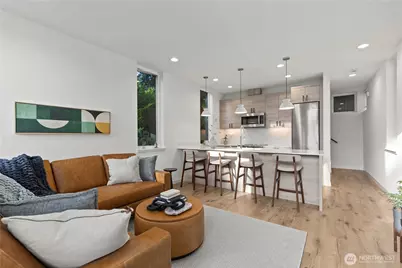 4218 Latona Avenue NE #2, Seattle, WA 98105 - Photo 4