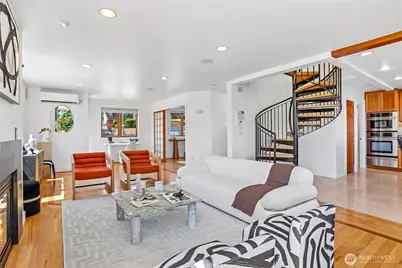 424 35th Avenue S, Seattle, WA 98144 - Photo 10