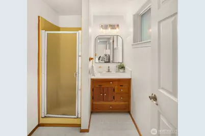 28444 Retreat Kanaskat Road SE, Ravensdale, WA 98051 - Photo 18