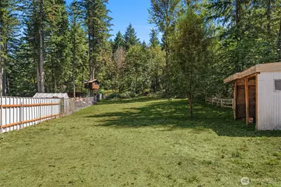 28444 Retreat Kanaskat Road SE, Ravensdale, WA 98051 - Photo 24