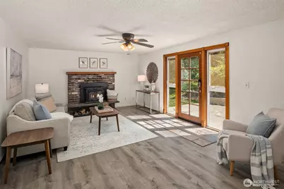 28444 Retreat Kanaskat Road SE, Ravensdale, WA 98051 - Photo 2