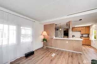 11622 Silver Lake Rd, Everett, WA 98208 - Photo 18