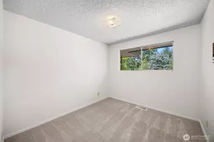 41 NW Doncee Dr, Bremerton, WA 98311 - Photo 24