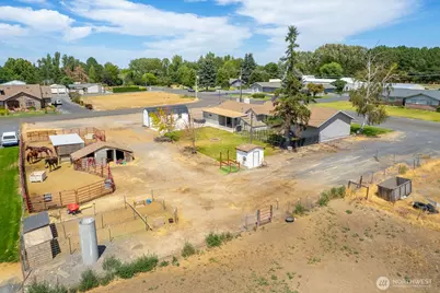 2096 Hamilton Road NE, Moses Lake, WA 98837 - Photo 14