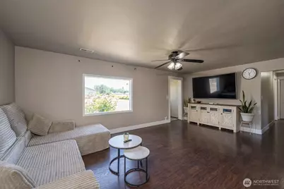 2096 Hamilton Road NE, Moses Lake, WA 98837 - Photo 18