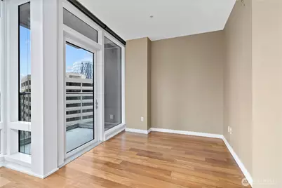10700 NE 4th Street #1112, Bellevue, WA 98004 - Photo 8