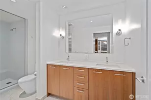 10700 NE 4th St, Bellevue, WA 98004 - Photo 12