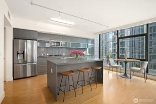820 Blanchard St, Seattle, WA 98121 - Photo 4