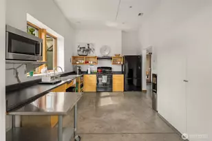 200 Shepard Way NW, Bainbridge Island, WA 98110 - Photo 22