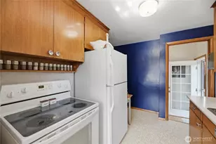 3947 SW Portland St, Seattle, WA 98136 - Photo 10