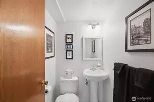 3947 SW Portland St, Seattle, WA 98136 - Photo 22