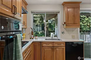 1036 146th Ave SE, Bellevue, WA 98007 - Photo 14