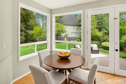 24416 SE 4th Place, Sammamish, WA 98074 - Photo 12