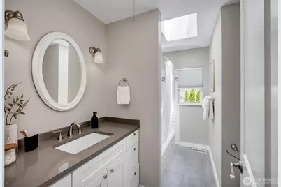 14004 SE 20th Street, Bellevue, WA 98007 - Photo 24