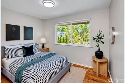 14004 SE 20th Street, Bellevue, WA 98007 - Photo 22