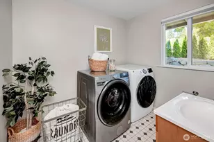 14004 SE 20th St, Bellevue, WA 98007 - Photo 26