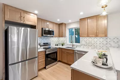 3704 NE 137th Street, Seattle, WA 98125 - Photo 10